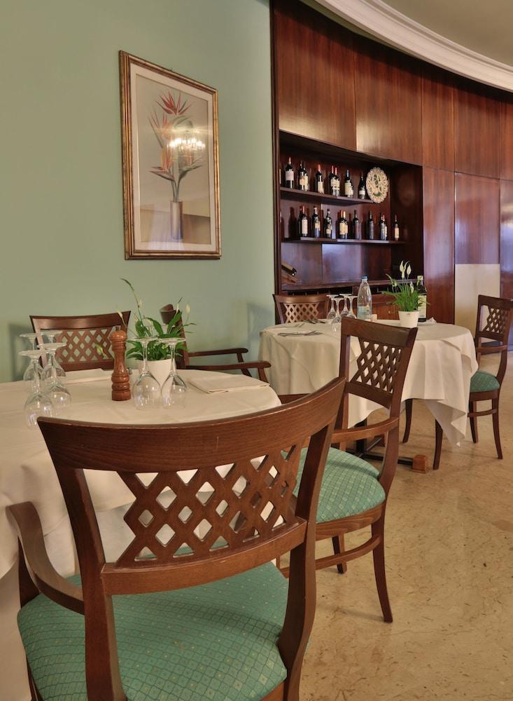 Hotel Terme Imperial Montegrotto Terme Dış mekan fotoğraf