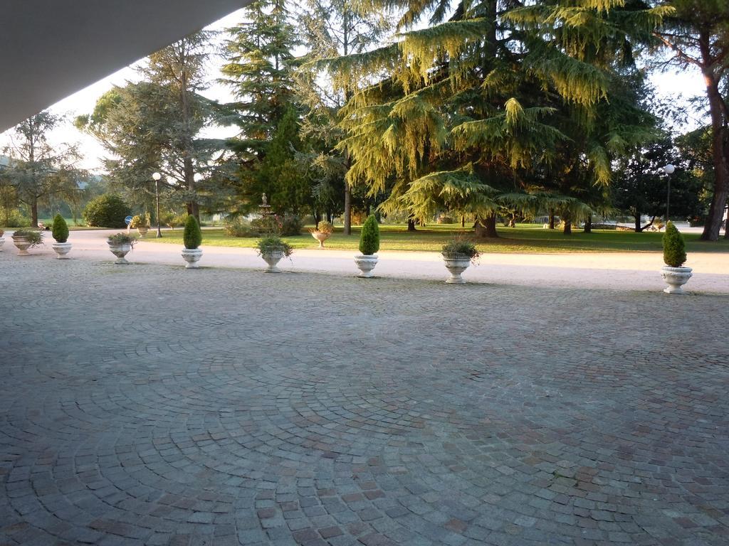 Hotel Terme Imperial Montegrotto Terme Dış mekan fotoğraf