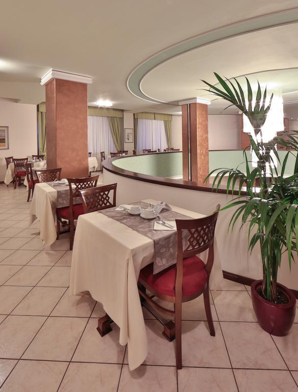 Hotel Terme Imperial Montegrotto Terme Dış mekan fotoğraf