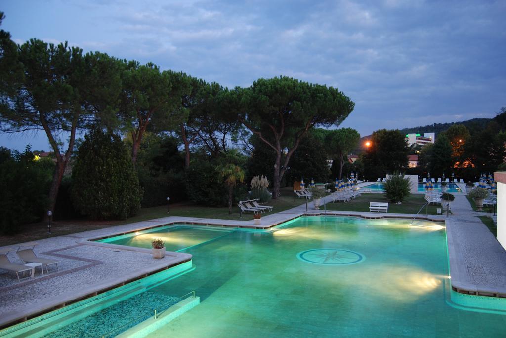 Hotel Terme Imperial Montegrotto Terme Dış mekan fotoğraf