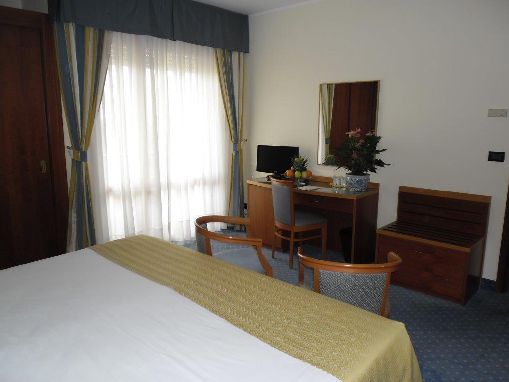 Hotel Terme Imperial Montegrotto Terme Dış mekan fotoğraf