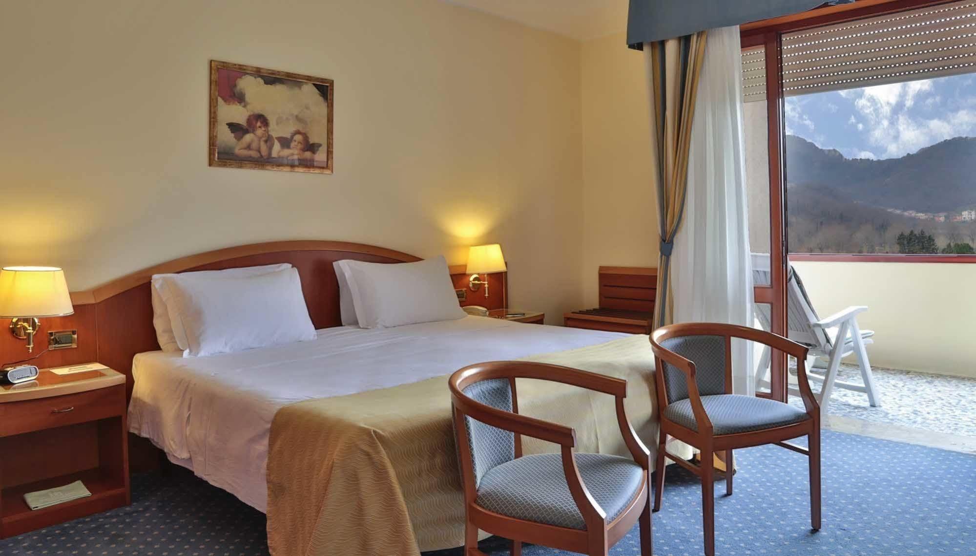 Hotel Terme Imperial Montegrotto Terme Dış mekan fotoğraf